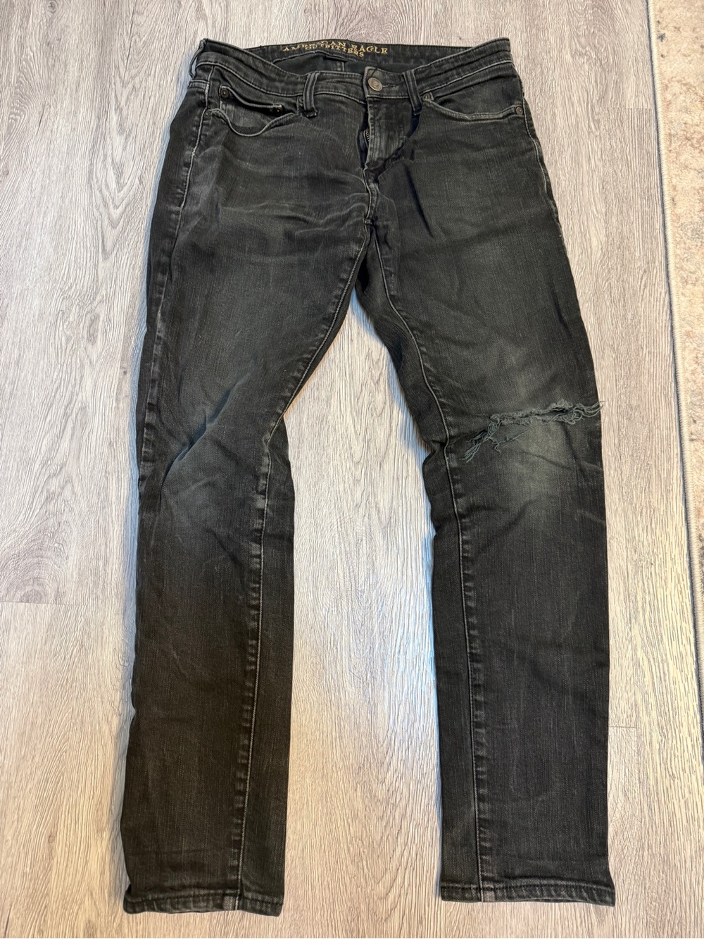 American Eagle Men's Black Distressed 30x30 Skinny Active Flex Stretch Jeans